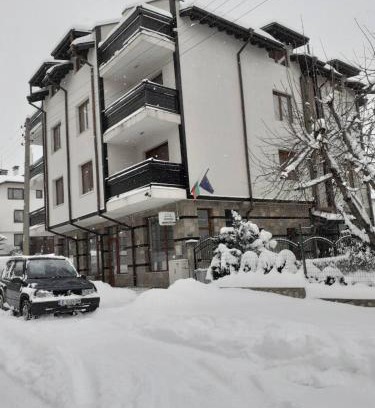 Kvartal Noviya Grad Apartment | Oceanfront St. Anastasia Apartments with Spa & Hot Tub