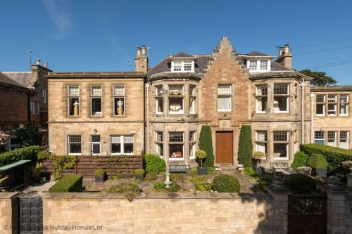 North Berwick House | Family-Friendly Retreat at St Colms Main House, Rated 9/10