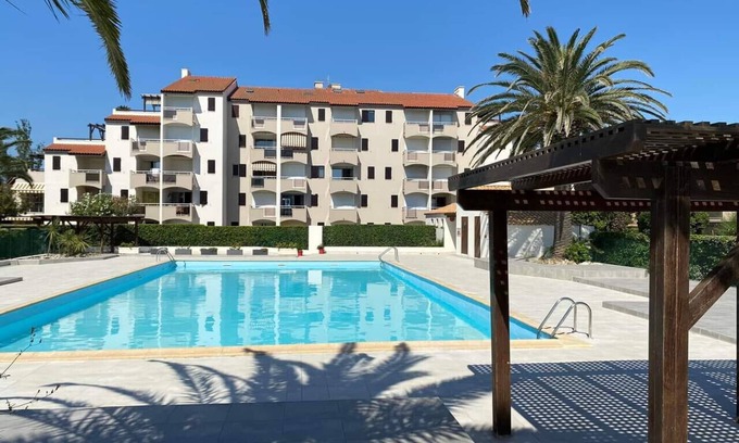 Saint-Cyprien Plage Apartment | Cozy St Cyprien Studio Cabin with Pool and Ocean View