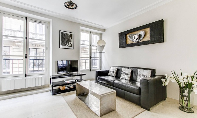 Odeon Apartment | Comfortable Stay at St Germain des Pres - Prince with Kitchen