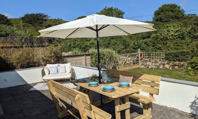 St Ives House | Cozy St Ives Countryside House - Limited Availability!