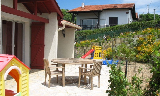 Saint-Jean-de-Luz House | St Jean Luz Family Retreat with Pool & Ocean Views