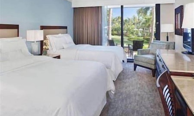 Great Cruz Bay Resort | Relaxing St. Johns Sunset Bay Villas Resort with Hot Tub