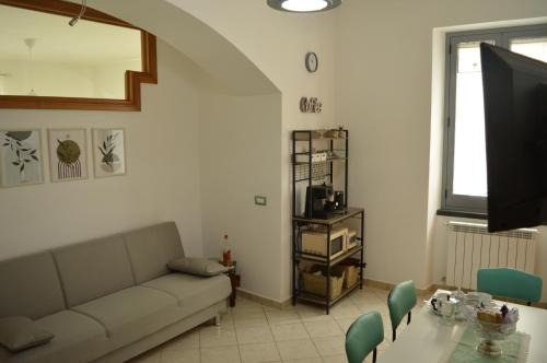 Lanzara Apartment | Pet Friendly St. Joseph Apartment with Breakfast Included