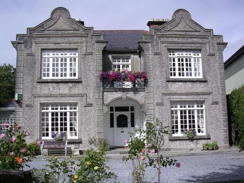 Galway Bed & Breakfast | Exceptional St Judes B&B: Family-Friendly with Breakfast