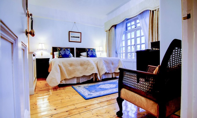 Galway Bed & Breakfast | Experience Comfort at St. Judes: 4-Star Hotel with Restaurant