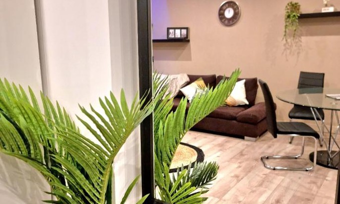 Pont-a-Mousson Apartment | Cozy St Laurent Cocon: Family and Pet-Friendly Retreat