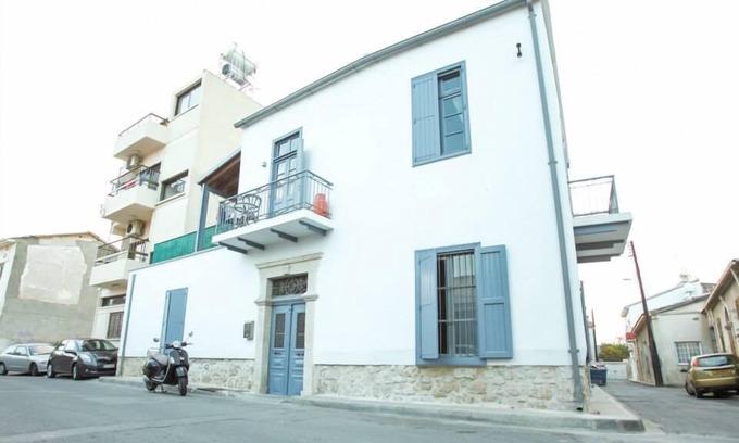 Aradippou Apartment | Oceanfront St. Lazaros Studios with Breakfast & Family Amenities