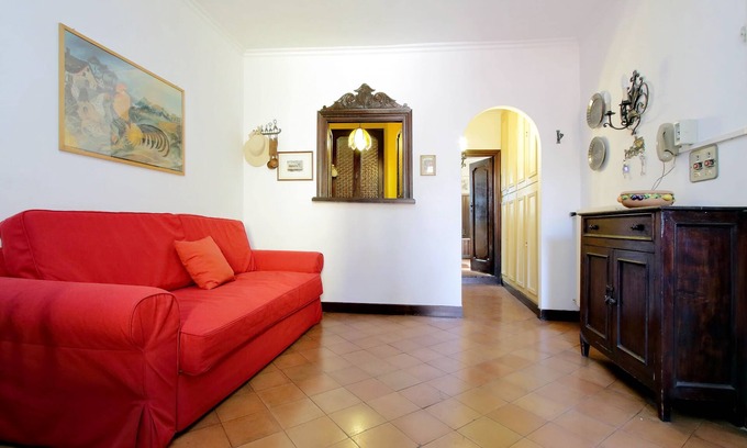 Rione VI Parione Apartment | Relax at St Margherita House with Pool & Spa Amenities