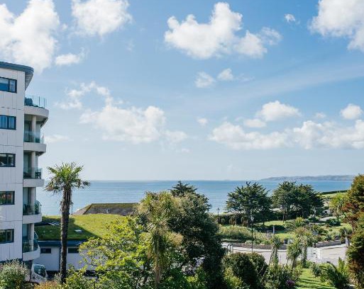 Maenporth Apartment | Discover St Michaels The Liner: Oceanfront Escape Awaits