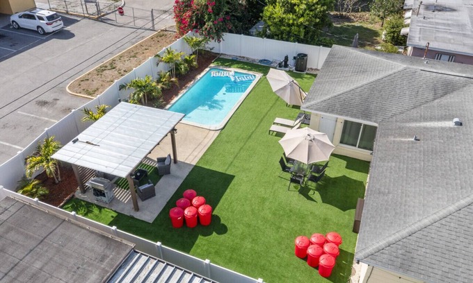 St. Petersburg - Clearwater House | Pet-Friendly St Pete Oasis with Private Heated Pool