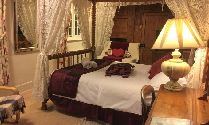 Sandwich Bed & Breakfast | Experience St Peters Bed and Breakfast with Spa & Dining