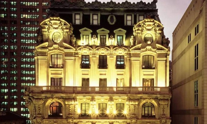 Central Park South Hotel | Charming St. Regis Residence Club - 2 BR Suite in NYC