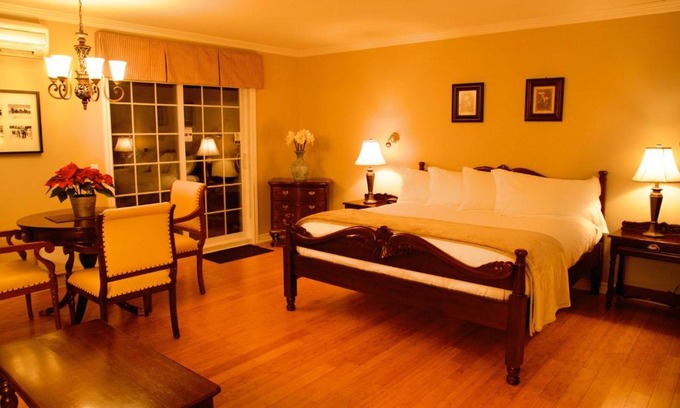 Piedmont Apartment | Cozy St-Sauveur Studio - Rated 9/10, Family & Accessible