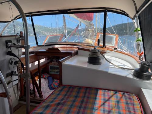Charlotte Amalie West Boat Rental | Experience St Thomas on Sailboat Ragamuffin with Meals & Fun
