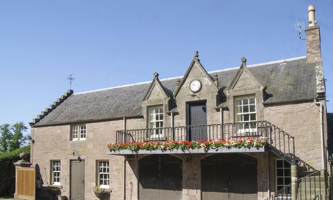 Perth Apartment | Pet-Friendly Stable Flat with Garden in Scenic Scone