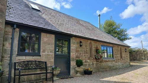 Duddo House | Discover Stable Lodge: A Top-Rated 4-Star Retreat