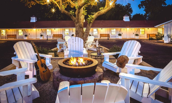 Paso Robles Hotel | Indulge at Stables Inn: Rated 9.6 with Spa & Dining