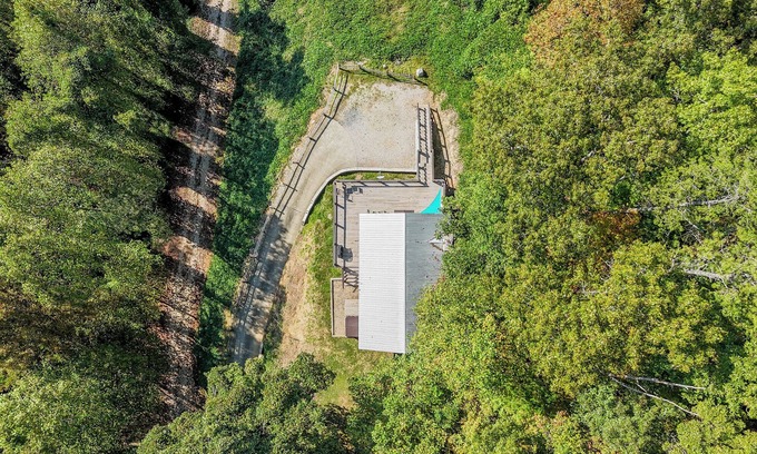 Almond Cabin | Stackstone Ridge - Breathtaking Views & Pet-Friendly Stay