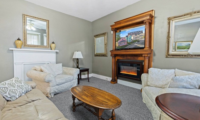Babe Denny House | Stadium Village - Steps to Attractions & Family-Friendly Amenities