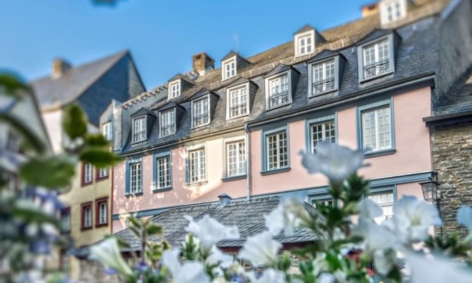 Monschau House | Family-Friendly Stadthaus Monschau - Perfect for Groups