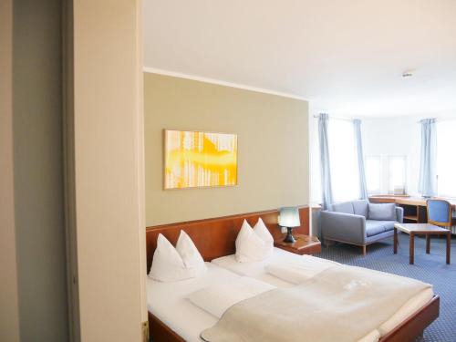 Altotting Bed & Breakfast | Discover Stadthaus Valentin: Pet-Friendly & Accessible Stay