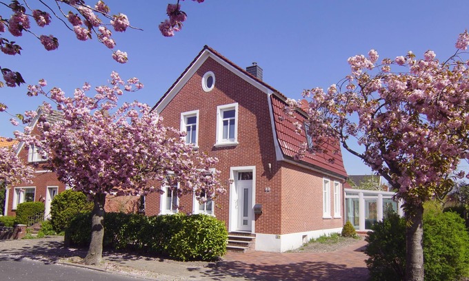 Norden House | Exclusive Stadtvilla Norden with Ocean View & Pool