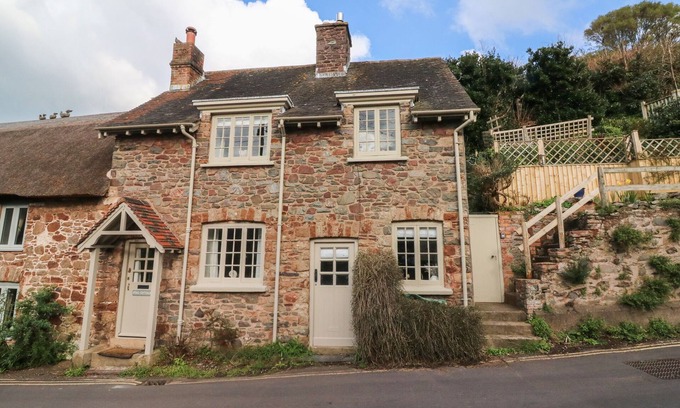Porlock Cottage | Cozy Stag Cottage: Pet-Friendly Retreat in Beautiful Porlock