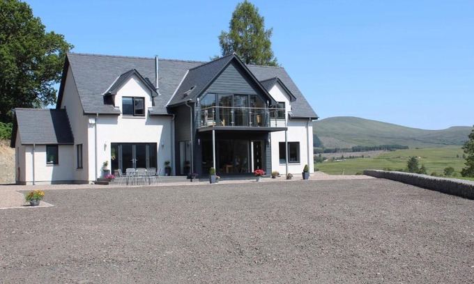 Spean Bridge Bed & Breakfast | Exceptional Stag Lodge: Wheelchair Accessible Comfort