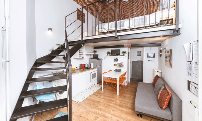 San Donato Apartment | Stylish Lofts Near Subway with Spa and Breakfast Options