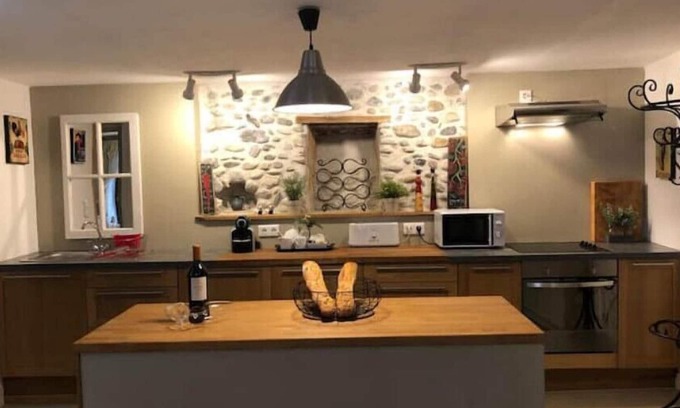 Limoux Condo | Discover Stairway to Heaven Limoux: Family-Friendly Retreat