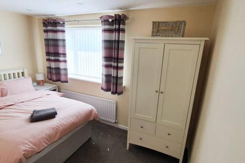 Stamford Apartment | Cozy Entire 1 Bed Home in Stamford - Rated 9.2/10!
