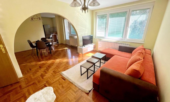 Brcko Apartment | Guest Rated 10/10: Stan na dan Brčko Awaits You