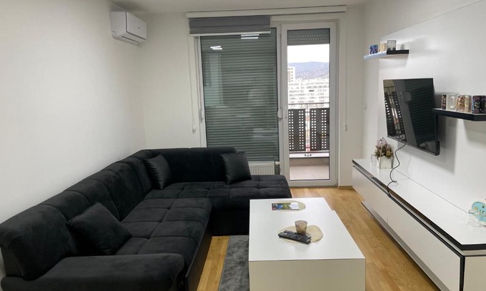 Alipasin Most Apartment | Comfortable Stay at Stan na dan Sarajevo Miljacka