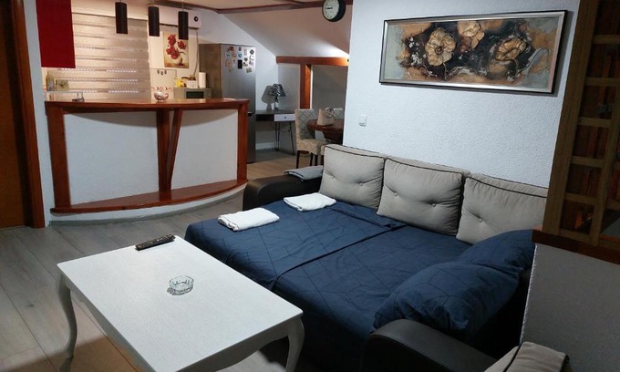 Zvornik Apartment | Pet-Friendly Retreat at Stan na dan Zvornik - 9.7/10 Rating