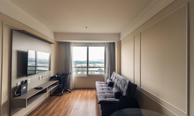 Guarulhos City Centre Apartment | Cozy Standard Apartment with Kitchen & Breakfast Options