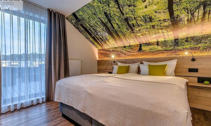 Wissen House | Cozy Double Room with Ocean View - Hotel Germania Wissen