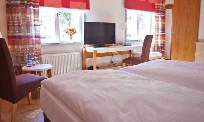 Tribseer Vorstadt House | Comfortable Double Room at Hotel Am Jungfernstieg