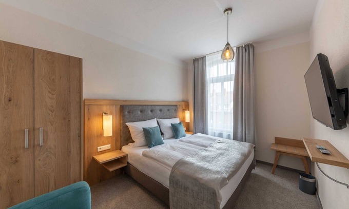 Leer Cottage | Comfortable Double Room with 24/7 Self-Check-In