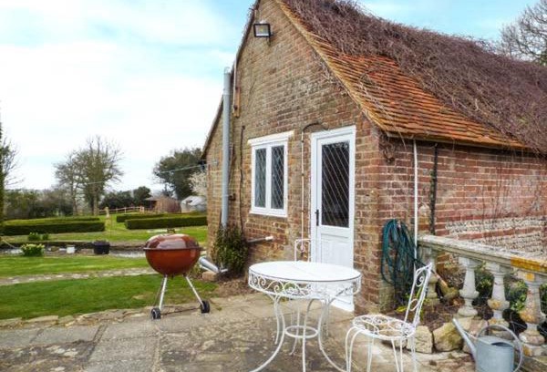 Battle House | Child-Friendly Retreat at Standard Hill Cottage - 4 Star Stay