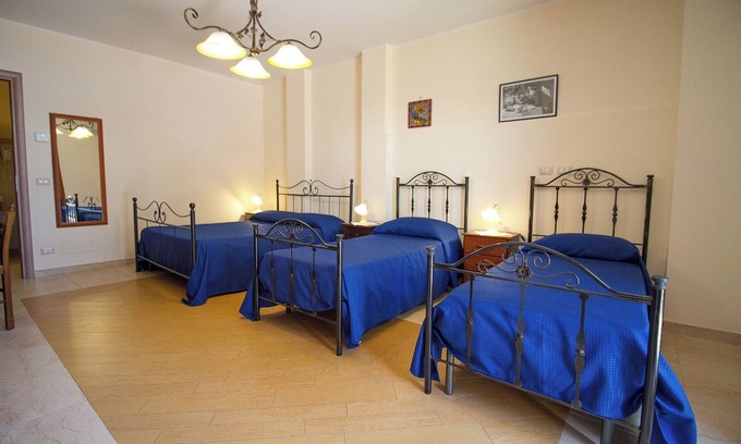 Trecastagni Apartment | Cozy Family Room with Kitchen & Breakfast Included