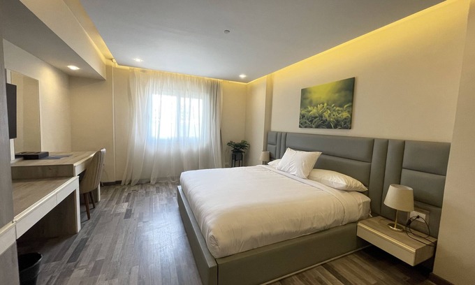 Heliopolis Apartment | Convenient Studio Near Airport with Pool and Breakfast
