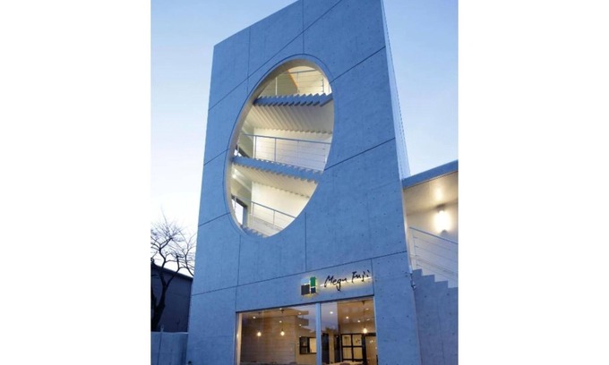 Fujiyoshida Hotel | Convenient Twin Room Steps from Fujiyoshida Attractions