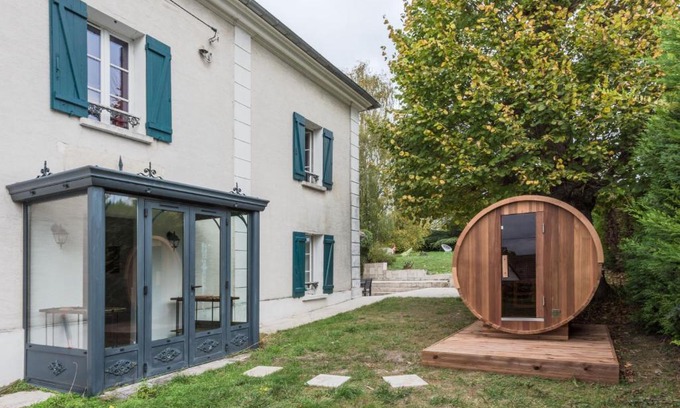 Chalifert Villa | Family-Friendly Cottage Steps from Disneyland Adventures
