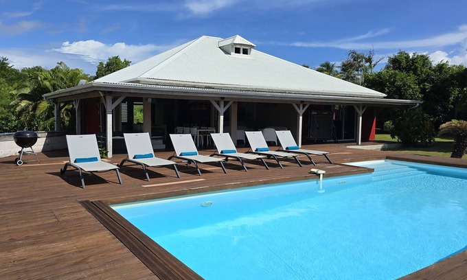 Saint-Francois Villa | Exquisite Villa with Spa, Pool & Oceanfront Bliss