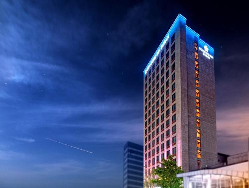 Jung-gu Hotel | Comfortable Stay at Stanford Hotel Busan - Rated 9/10