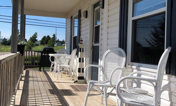 York House | Stanhope Chalets #1 - West Point Lighthouse