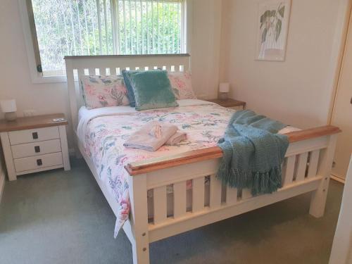 Stanley Apartment | Discover Stanley Hideaway: Pet-Friendly 4-Star Retreat