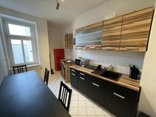 Abtnaundorf Apartment | Discover Stannebeinplatz Leipzig - A Great 4-Star Stay
