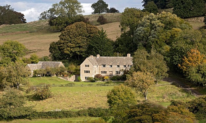 Stanton House | Indulge at Stanton Guildhouse Retreat: Rated 9.8/10!